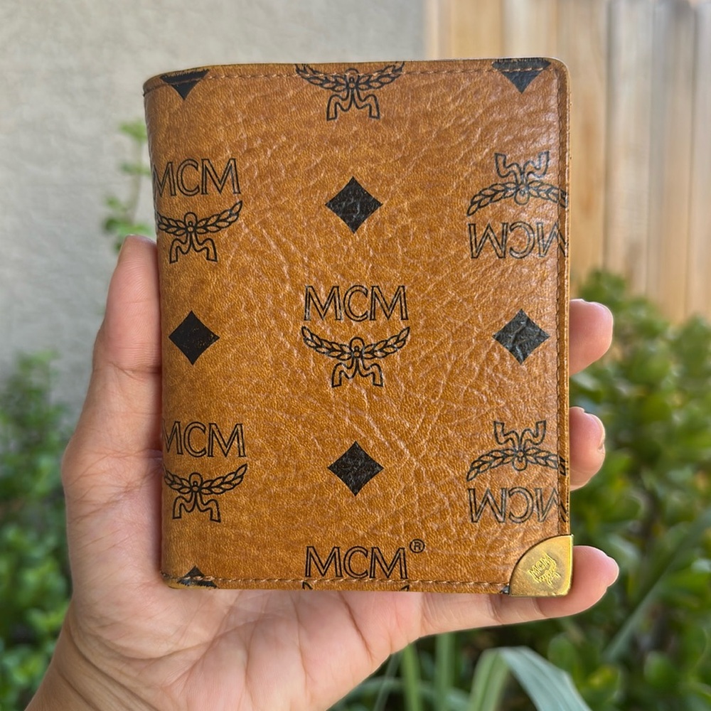 ๐๐๐ Cognac Visetos mens wallet - 100% authentic - Picture 1 of 13